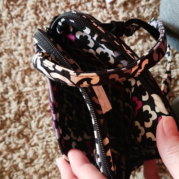 Vera Bradley black purple and white crossbody bag - Picture 11 of 11